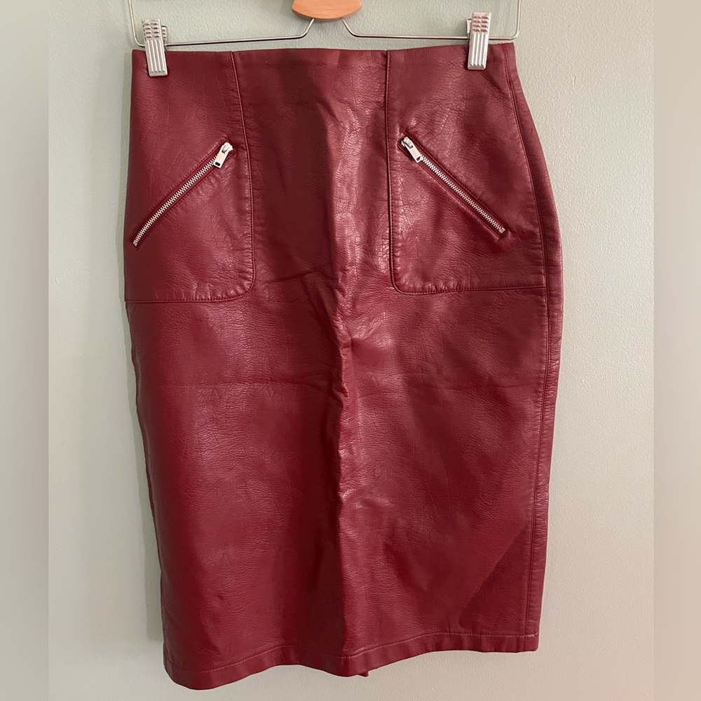 Zara Faux Leather Pencil Skirt in Burgundy